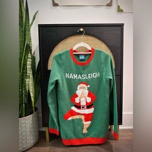 CHRISTMAS sweater - Tree pose Santa